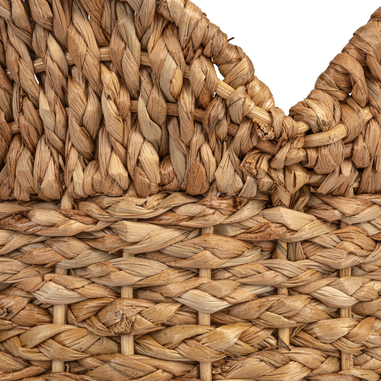 Scalloped Top Round Tapered Woven Basket