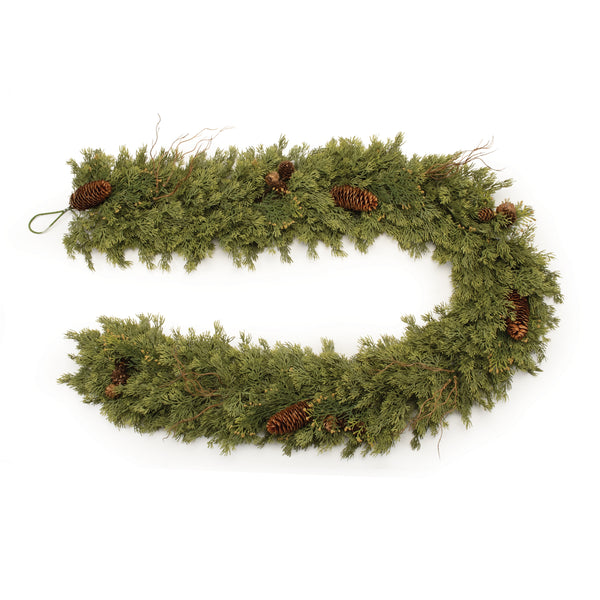 A textural mix of juniper and cedar foliage gives this 6 fppt long garland a unique look.&nbsp;
The beautiful evergreen foliage is accented by&nbsp;&nbsp;long smooth natural pinecones and small twigs for added color textural interest.