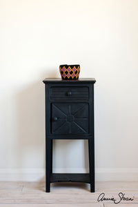 Athenian Black Chalk Paint® decorative paint by Annie Sloan- Sample Pot