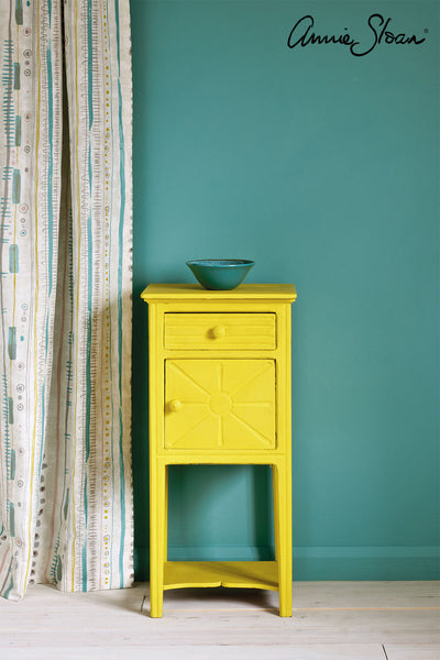 English Yellow Chalk Paint® decorative paint by Annie Sloan- Sample Pot