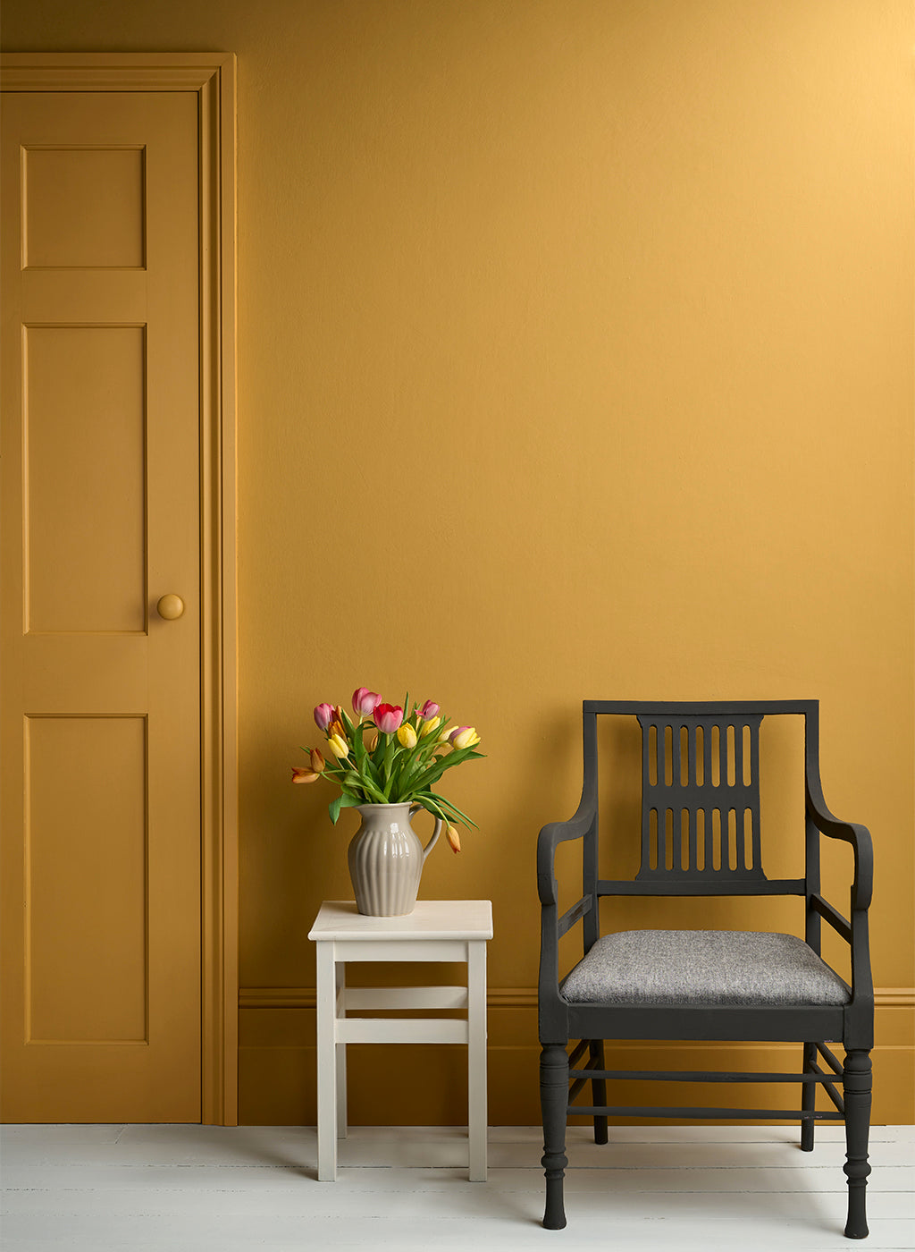 Carnaby Yellow Annie Sloan Satin Paint