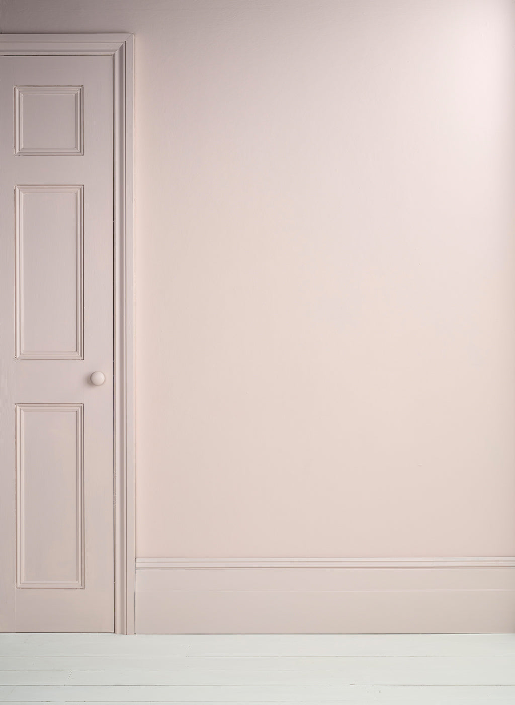 Pointe Silk Annie Sloan Satin Paint