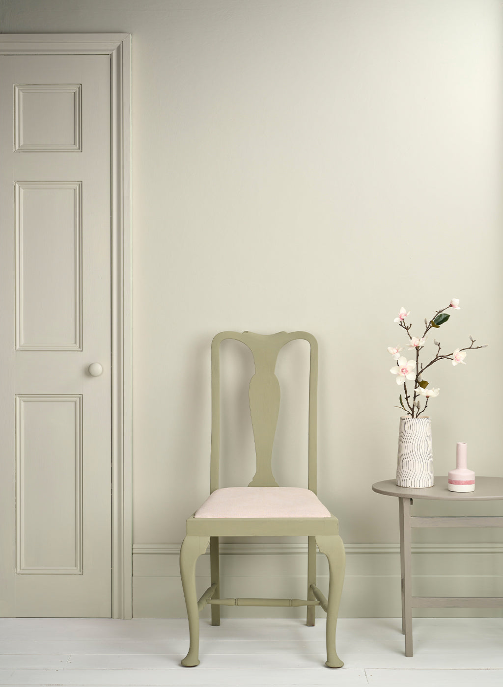 Cotswold Green Annie Sloan Satin Paint