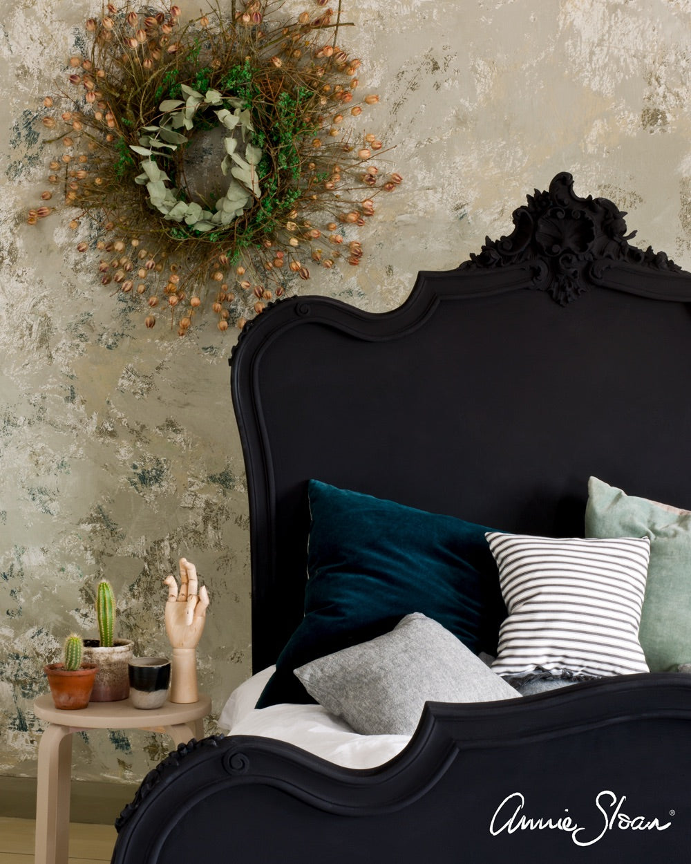 Athenian Black Chalk Paint® decorative paint by Annie Sloan- Global Litre PREORDER ONLY!!! - Bower on Market