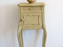 Versailles Chalk Paint® decorative paint by Annie Sloan- Liter